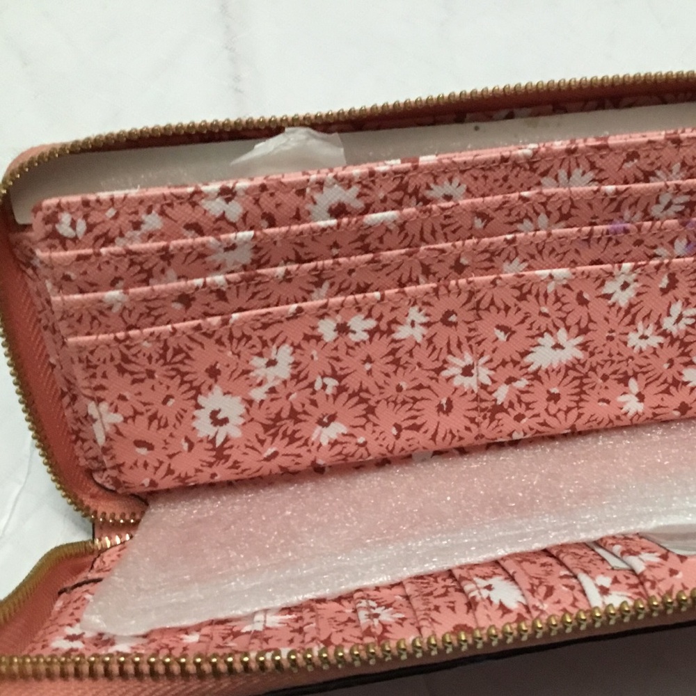 Michael Kors Peach Saffiano Zip Wallet with Gold Plaque - Picture 3 of 16